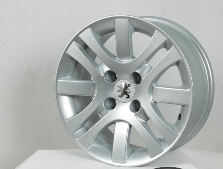 رینگ فابریک سایز ۱۴ نقرهای مدل صلیبی نیریز