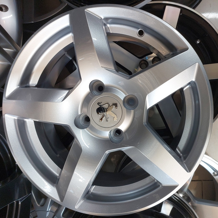 رینگ فابریک سایز ۱۵ شمشیری نقرهای