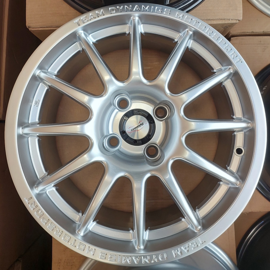 رینگ اسپرت سایز ۱۶ نقرهای مدل داینامیک