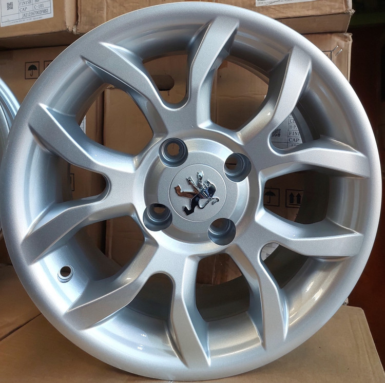 رینگ فابریک سایز ۱۵ نقرهای دنا پلاس (۴ پیچ)