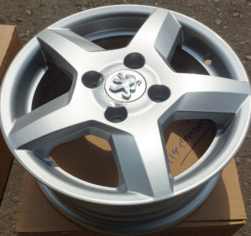 رینگ فابریک سایز ۱۴ نقرهای مدل شمشیری (۲۰۷)