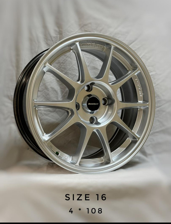 رینگ اسپرت سایز ۱۶ (۱۰پره) نقرهای (۴×۱۰۸)