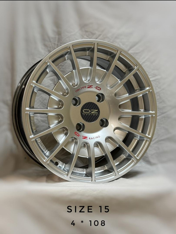 رینگ اسپرت سایز ۱۵ (۴×۱۰۸) نقرهای OZ