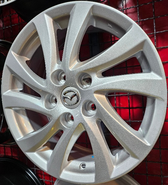 رینگ فابریک سایز۱۶(۱۱۴×۵) نقرهای مزدا ۳ New