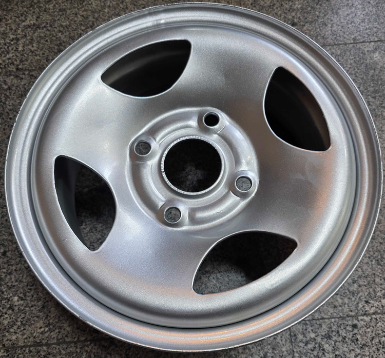 رینگ سایز ۱۳ - ۱۱۴×۴ نقرهای پراید