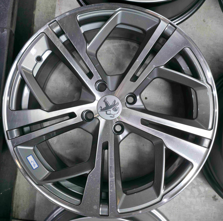 رینگ اسپرت سایز ۱۷ (۱۰۸×۴) رخ دودی ۱۲۰۶