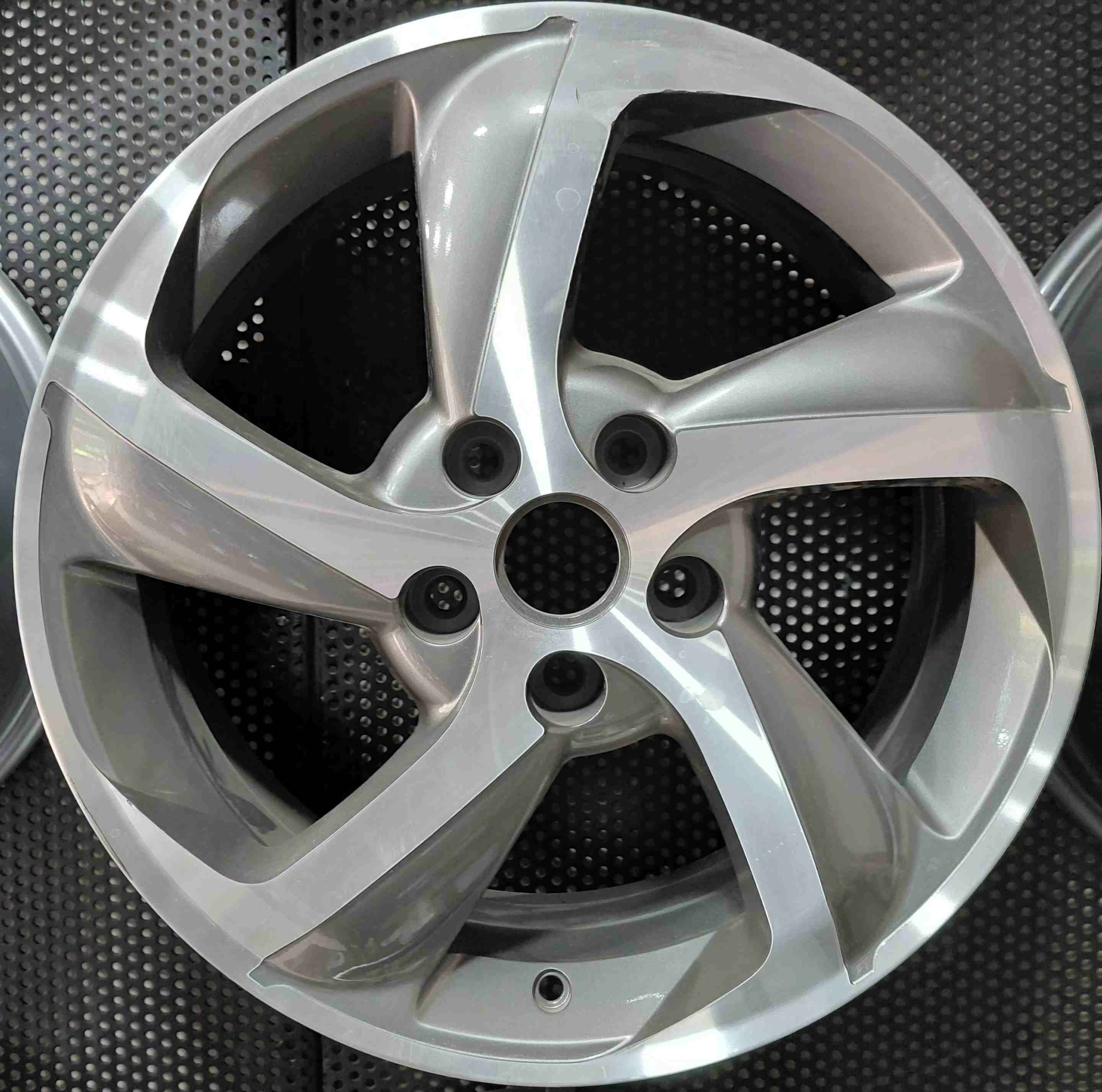 رینگ فابریک سایز ۱۷ (۱۱۴×۵) رخ دودی هایما S5