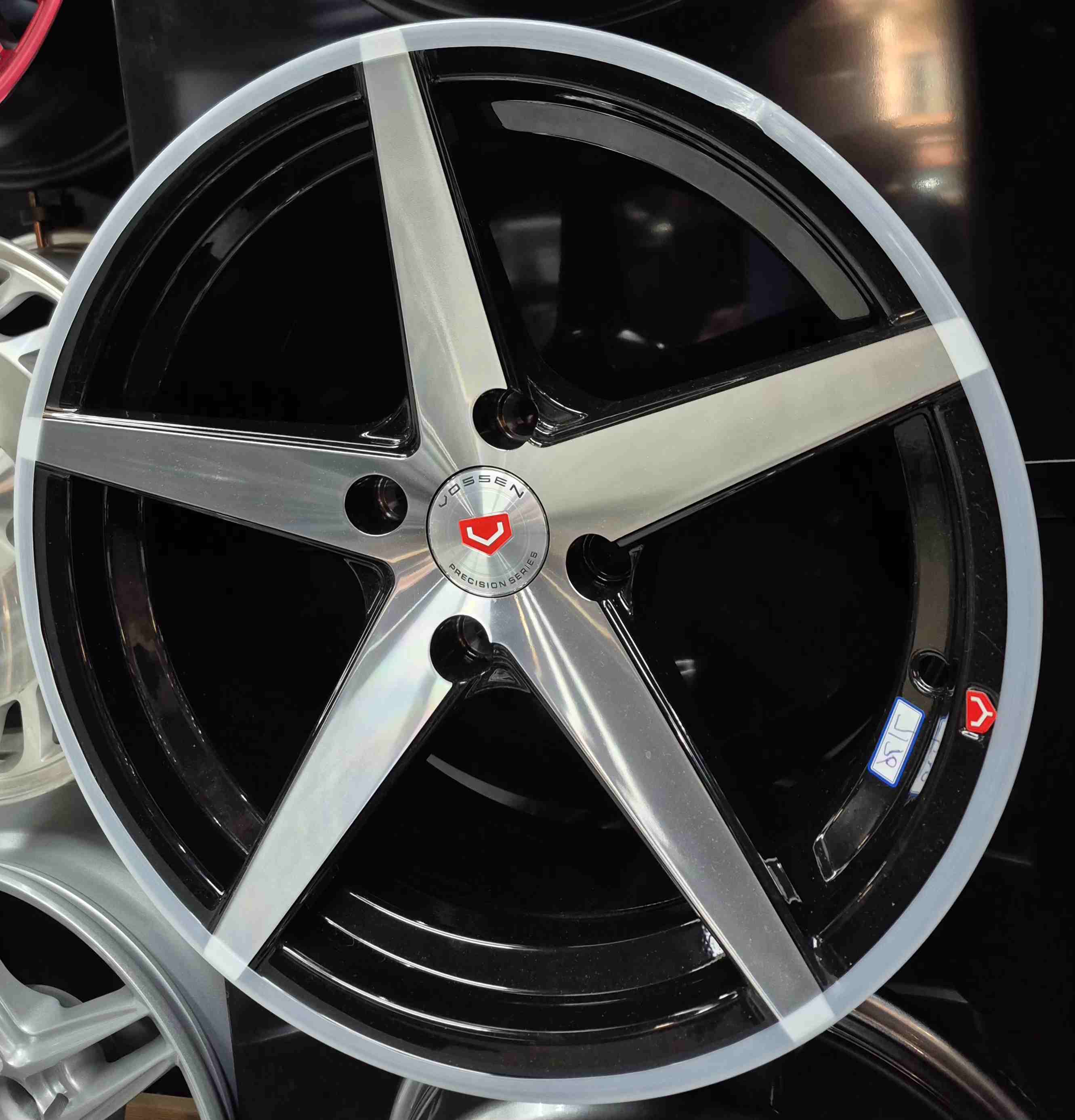 رینگ اسپرت سایز ۱۶ (۱۰۸×۴) رخ مشکی ووسن ۵ پر