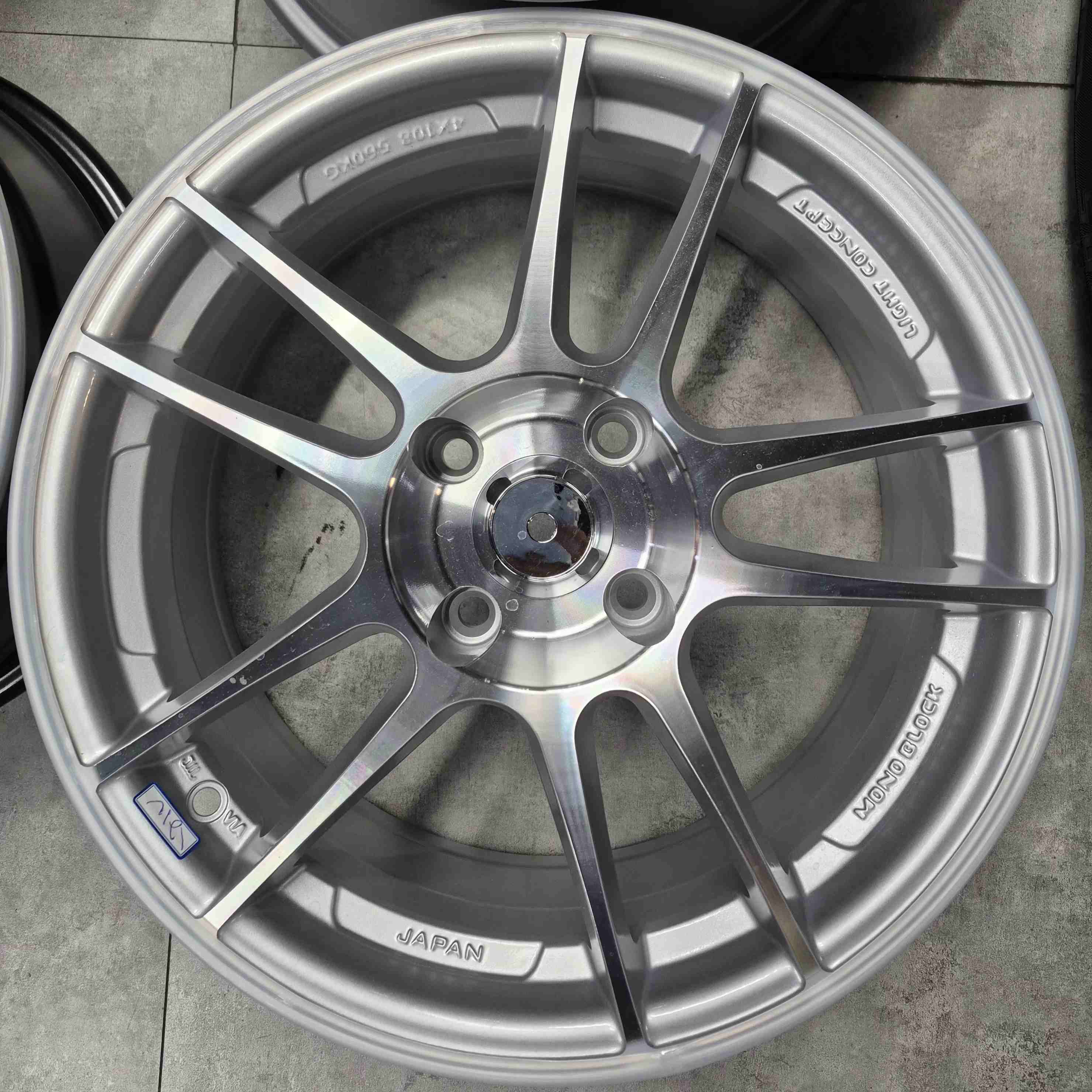 رینگ اسپرت سایز ۱۶ (۱۰۸×۴) رخ نقره ای مونو بلاک