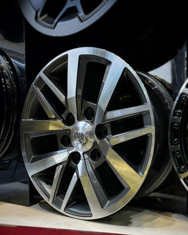 رینگ فابریک سایز ۱۷ (۱۱۴×۵) رخ دودی تویوتا