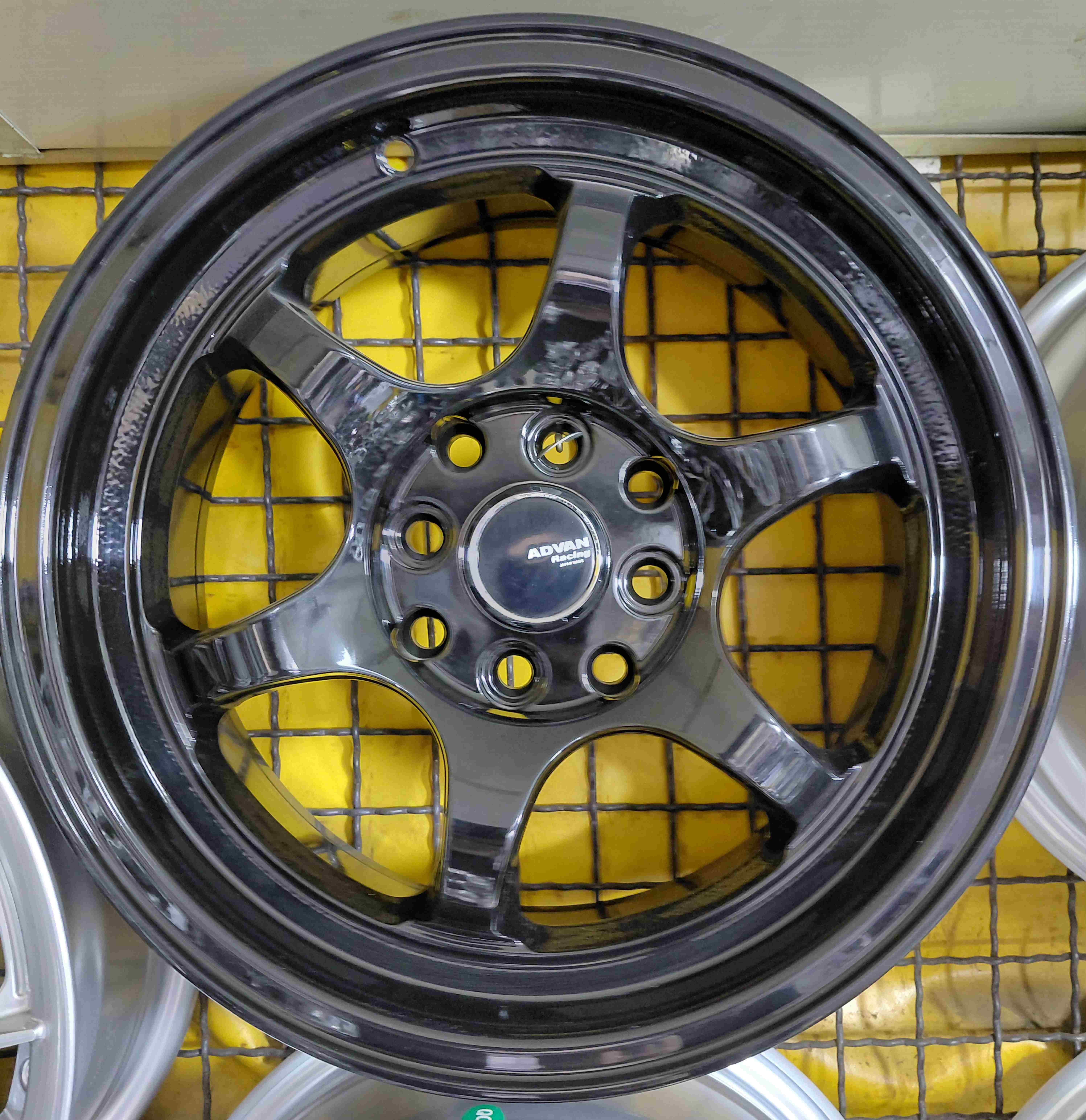 رینگ اسپرت سایز 15 × 7 (114-100×8) ADVAN مشکی، شاهین،یاریس