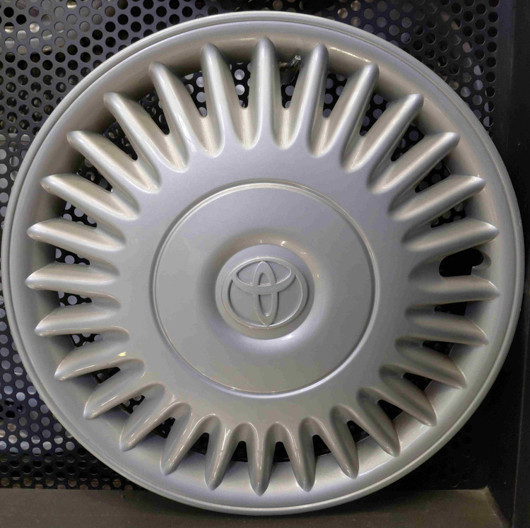 قالپاق سایز ۱۴ نقره ای تویوتا کریسیدا