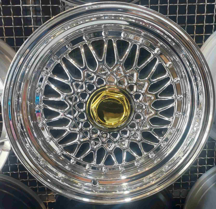 رینگ اسپرت سایز ۱۶×۷ (۱۰۸×۴) کروم زنبوری BBS